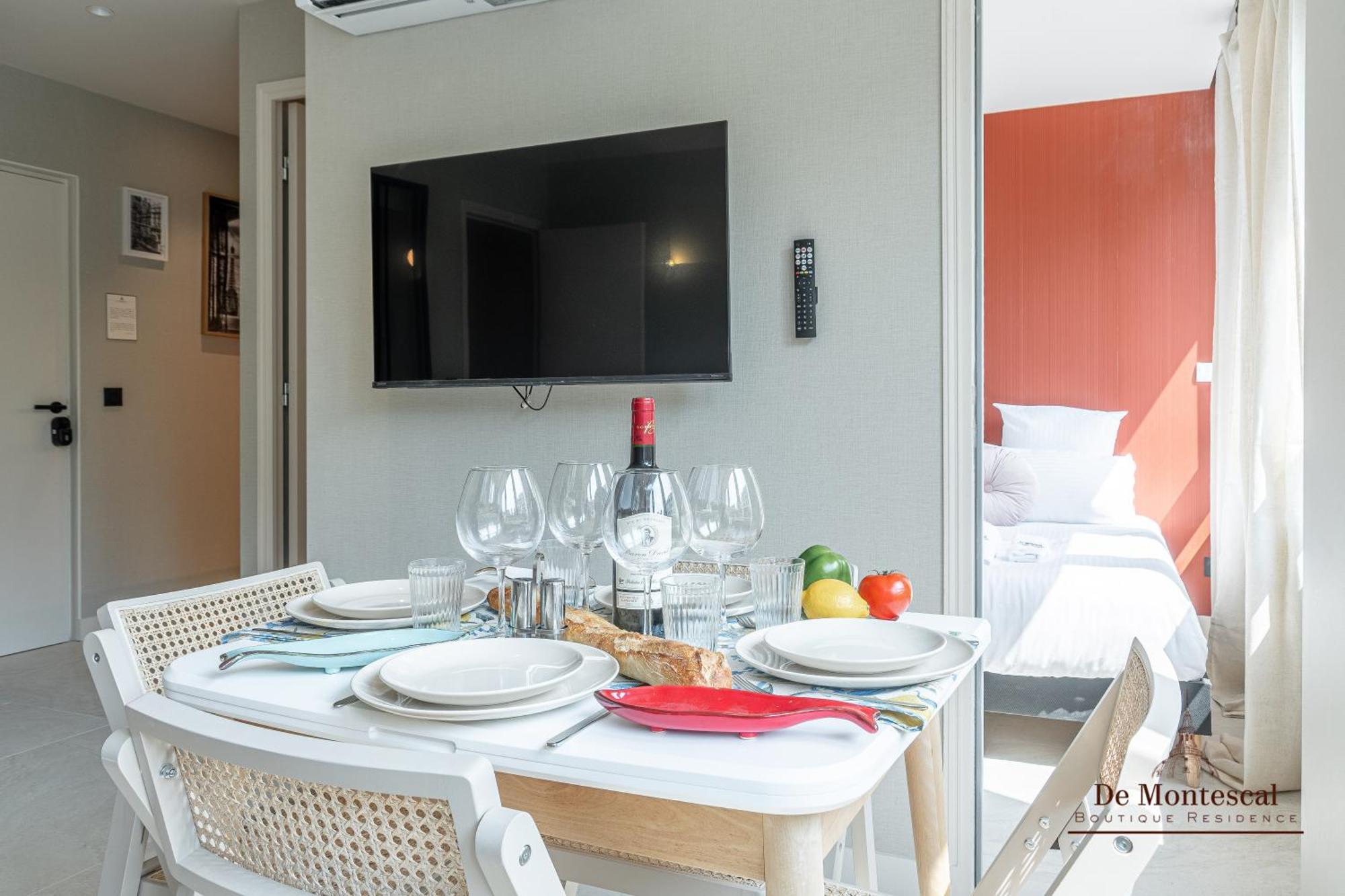 De Montescal - Hot Tub And Ac Cosy Apartment A Prime Location 40M2 Paris Exterior foto