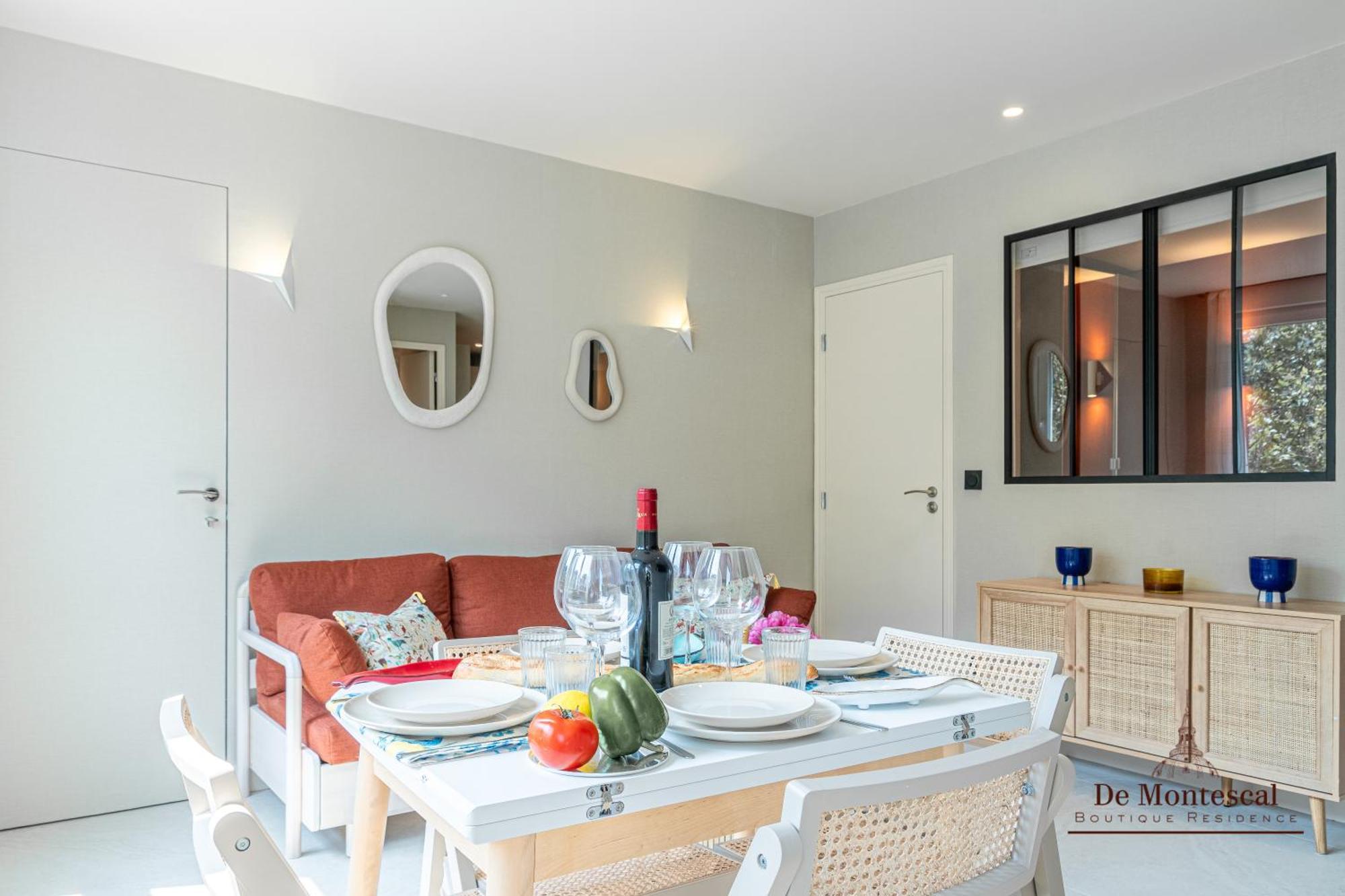 De Montescal - Hot Tub And Ac Cosy Apartment A Prime Location 40M2 Paris Exterior foto