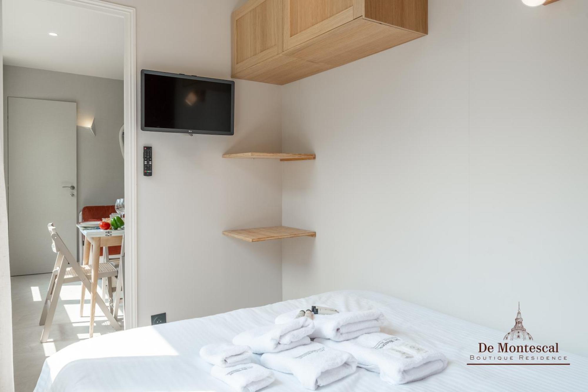 De Montescal - Hot Tub And Ac Cosy Apartment A Prime Location 40M2 Paris Exterior foto