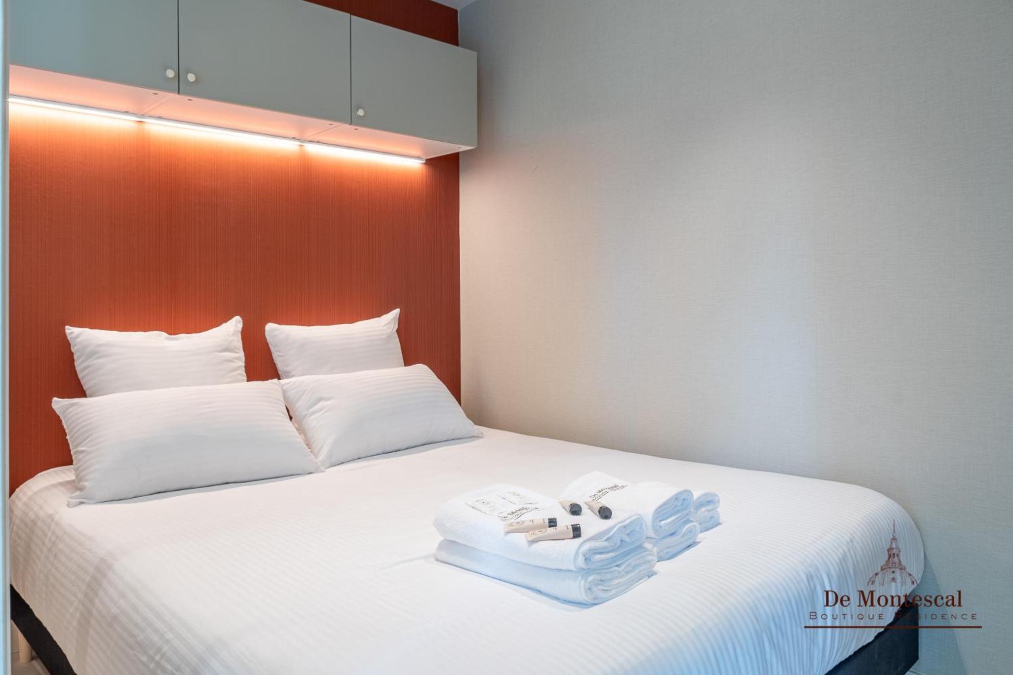 De Montescal - Hot Tub And Ac Cosy Apartment A Prime Location 40M2 Paris Exterior foto